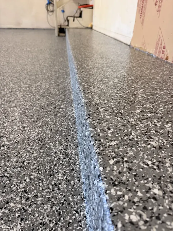 Flake floor at a step edge