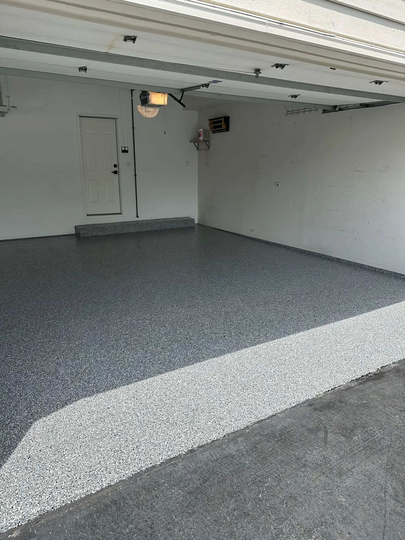 Flake Systems finished by Blackline Coatings