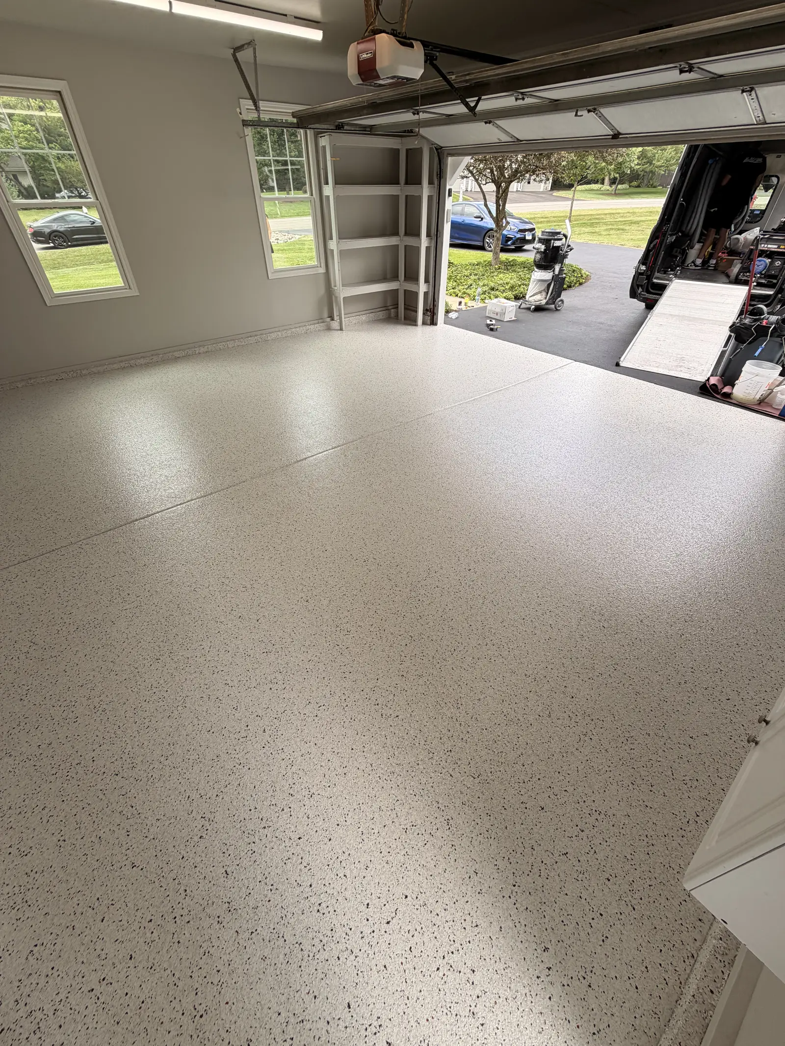 Flake Systems installed by Blackline Coatings